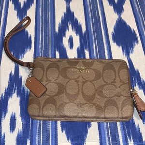 COACH WRISTLET - Brown leather canvas. Like New!